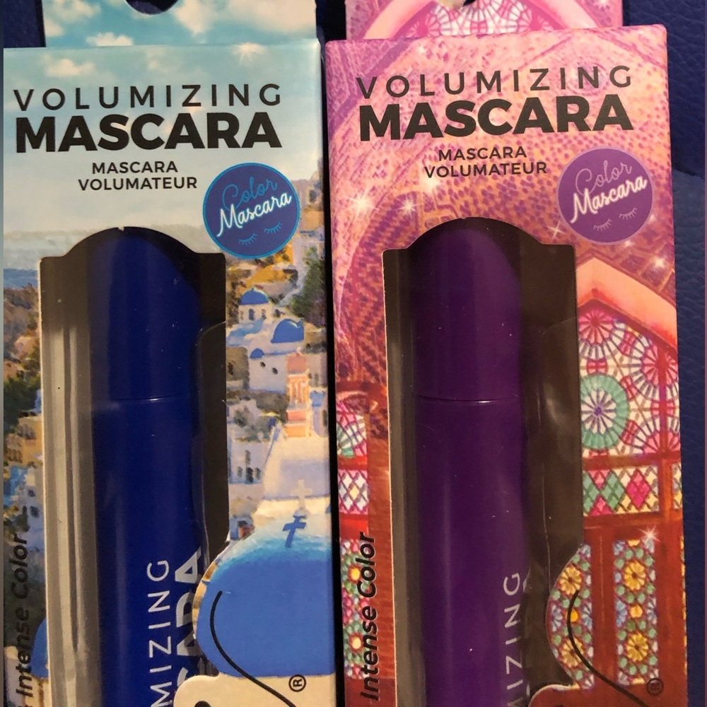 2 volumizing blue & purple colored long lasting waterproof bold intense mascaras